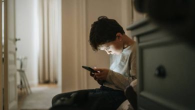 Understanding How Online Gaming Rewards Influence Player Choices