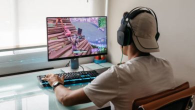 Why Online Gaming is Becoming the New Social Hangout