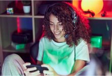 From Stress to Smiles: How Online Gaming Lifts Your Spirits